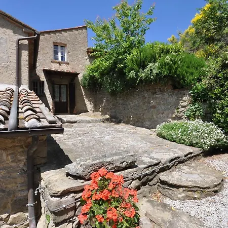 Sleeps 4 *